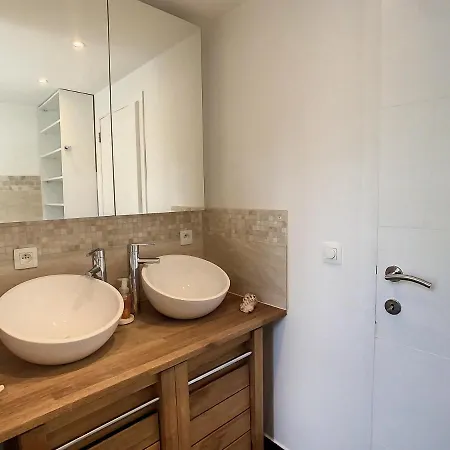 Au Calme - Duplex 3 Ch - 5 Pers Avec Piscine Intérieure 32c Namur - 5 Min E42 Sortie 12 Namur Ouest