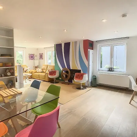 Au Calme - Duplex 3 Ch - 5 Pers Avec Piscine Intérieure 32c Namur - 5 Min E42 Sortie 12 Namur Ouest *