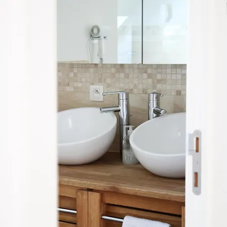 Appartement Au Calme - Duplex 3 Chambres Namur- 5 Pers Апартаменты *